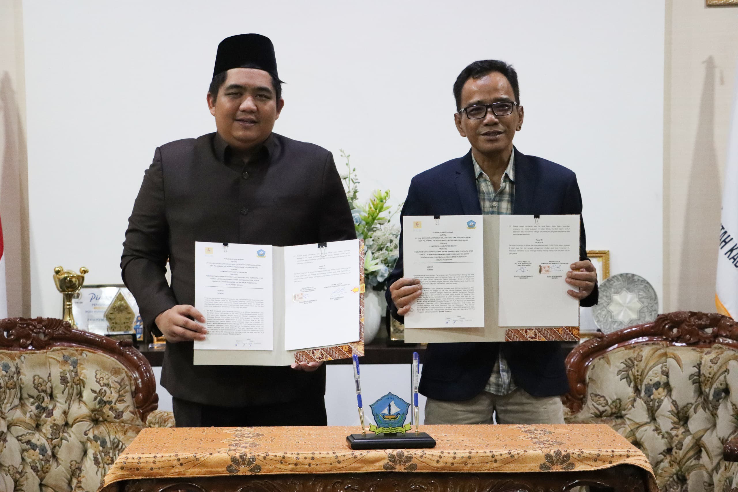 Pemkab Bintan dan PLN Tandatangani Kerjasama Pemungutan dan Penyetoran PBJT TL