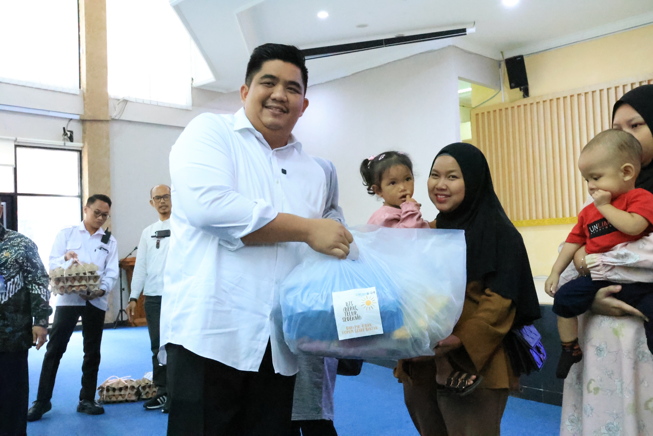 Bupati Roby Kurniawan Dorong Peran Ayah Lewat Gerakan Ayah Teladan Indonesia (GATI)