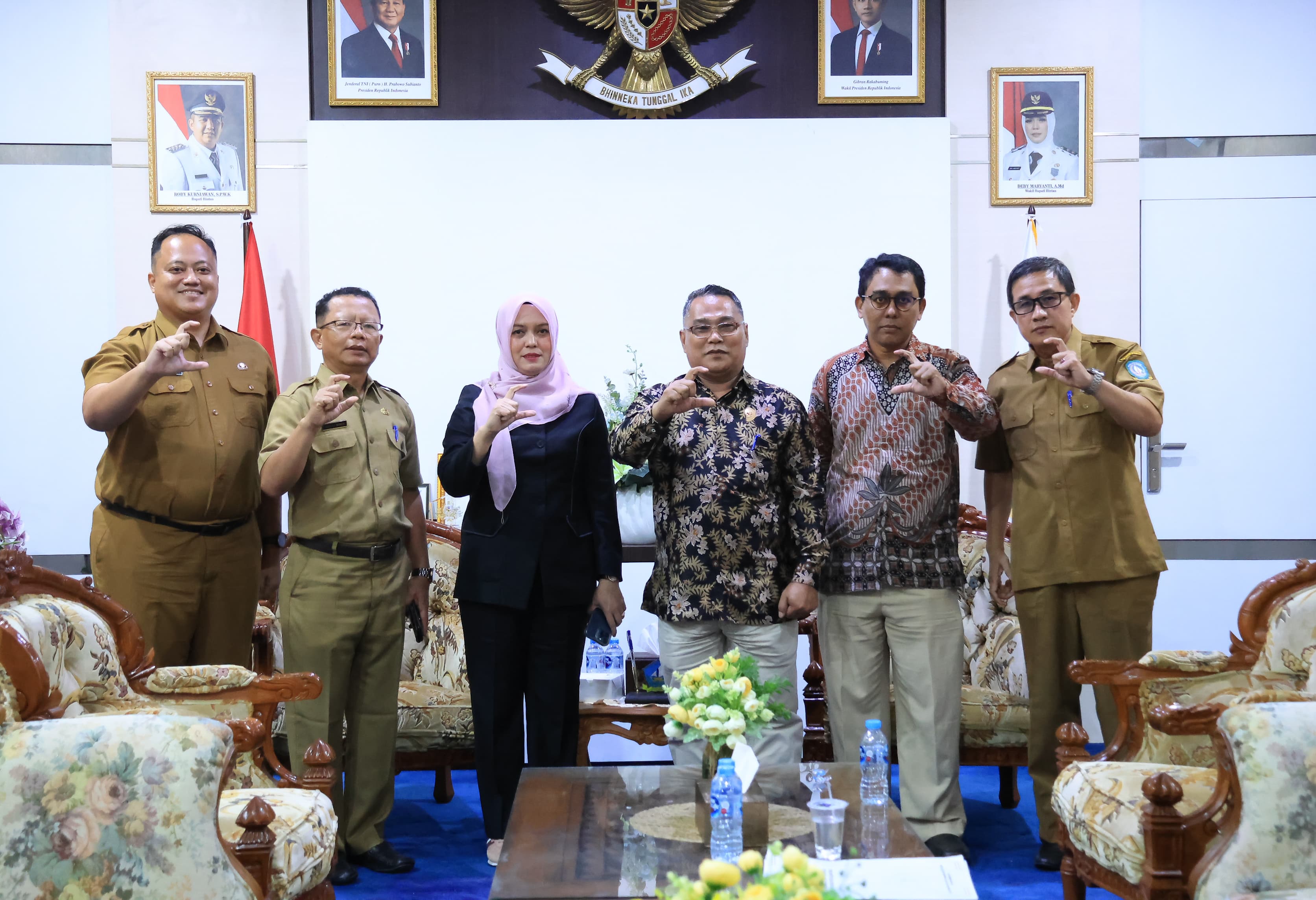 Wabup Bintan, Deby Maryanti Terima Kunjungan Tim Visitasi Monev Komisi Informasi Provinsi Kepri