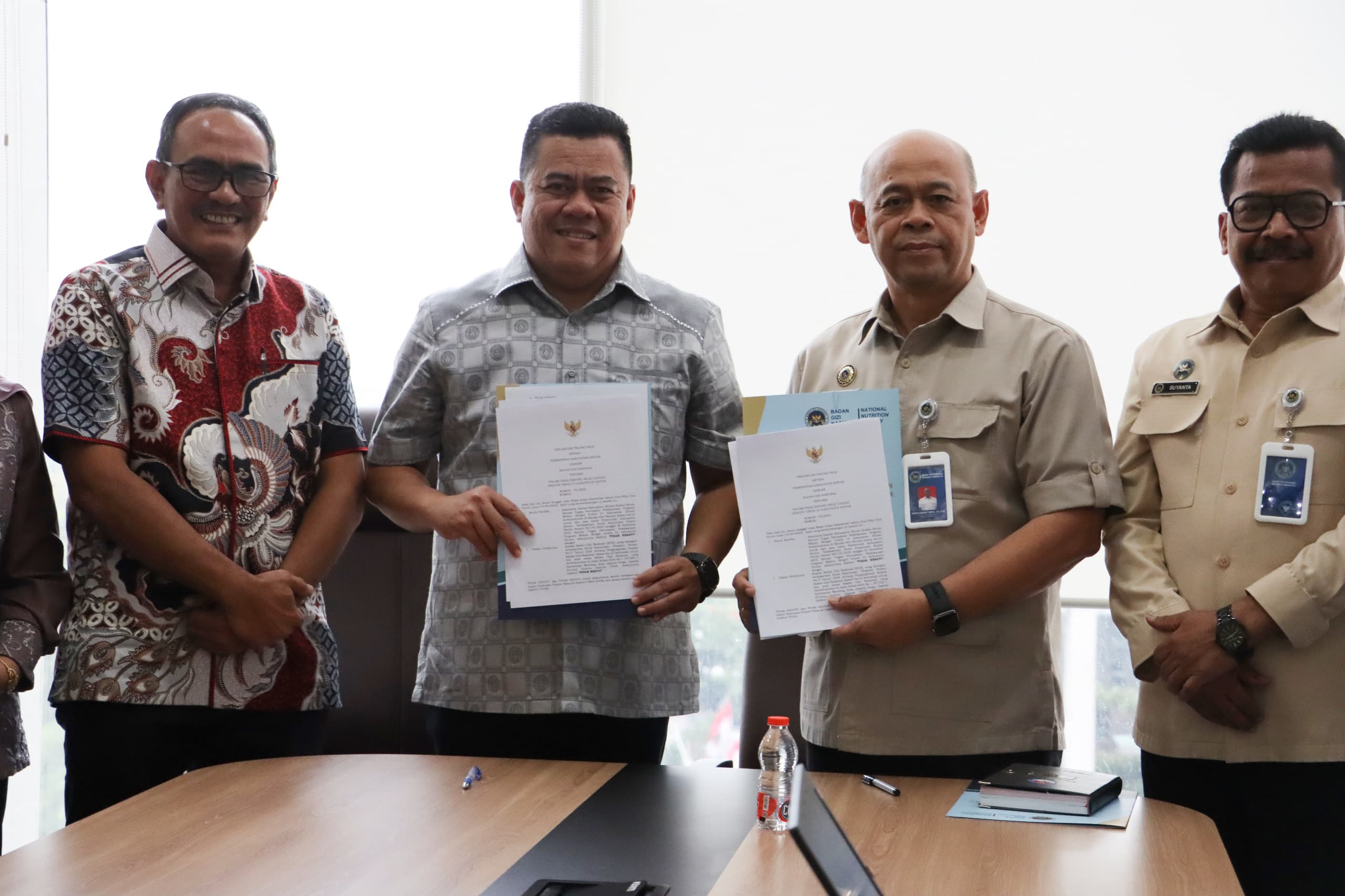 Sekda Ronny Tandatangani PKS dan Bahas Percepatan 7 Titik SPPG Bintan Pesisir Bersama Badan Gizi Nasional