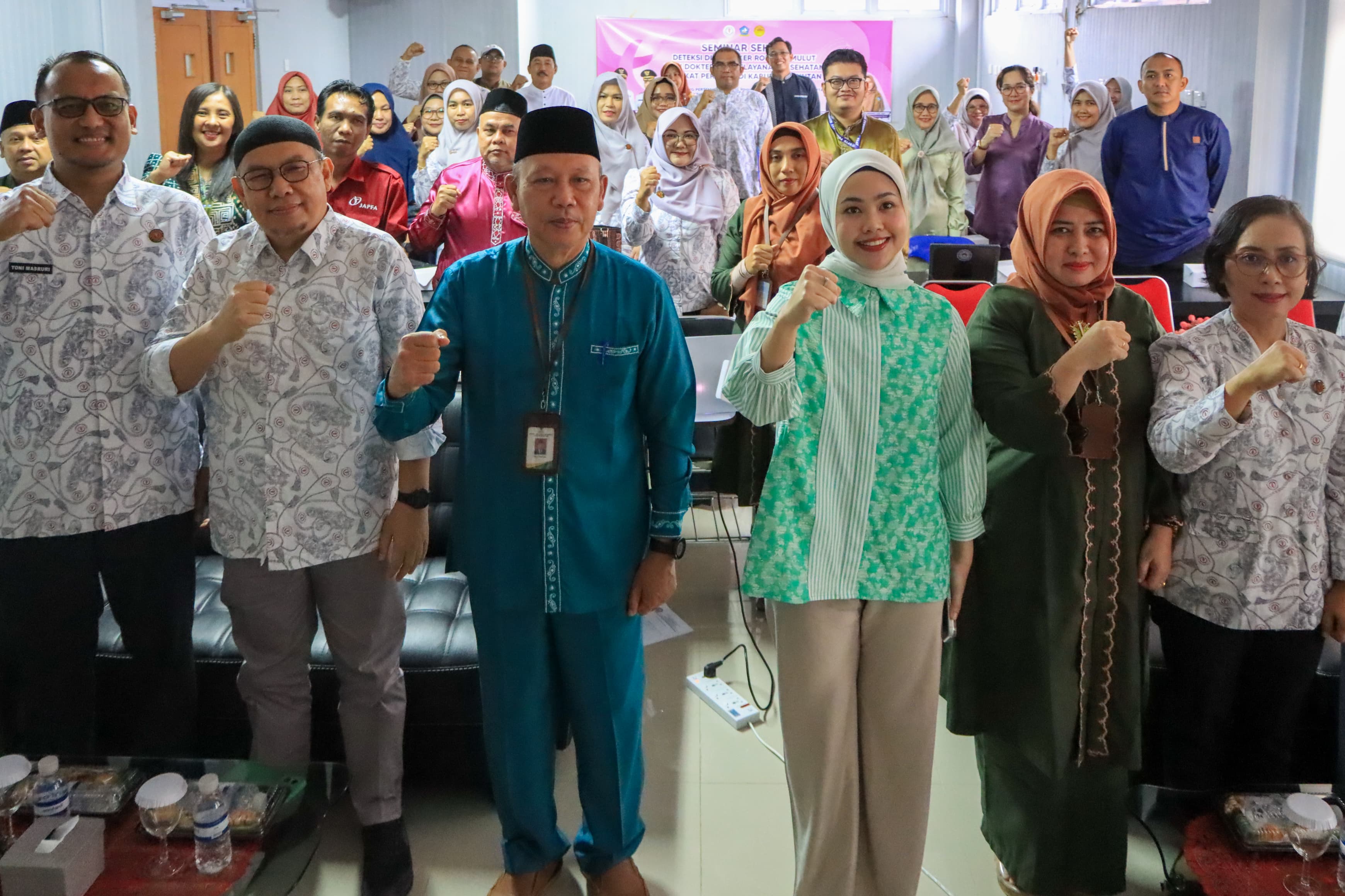 Ketua YKI Kabupaten Bintan Buka Seminar Deteksi Dini Kanker Rongga Mulut