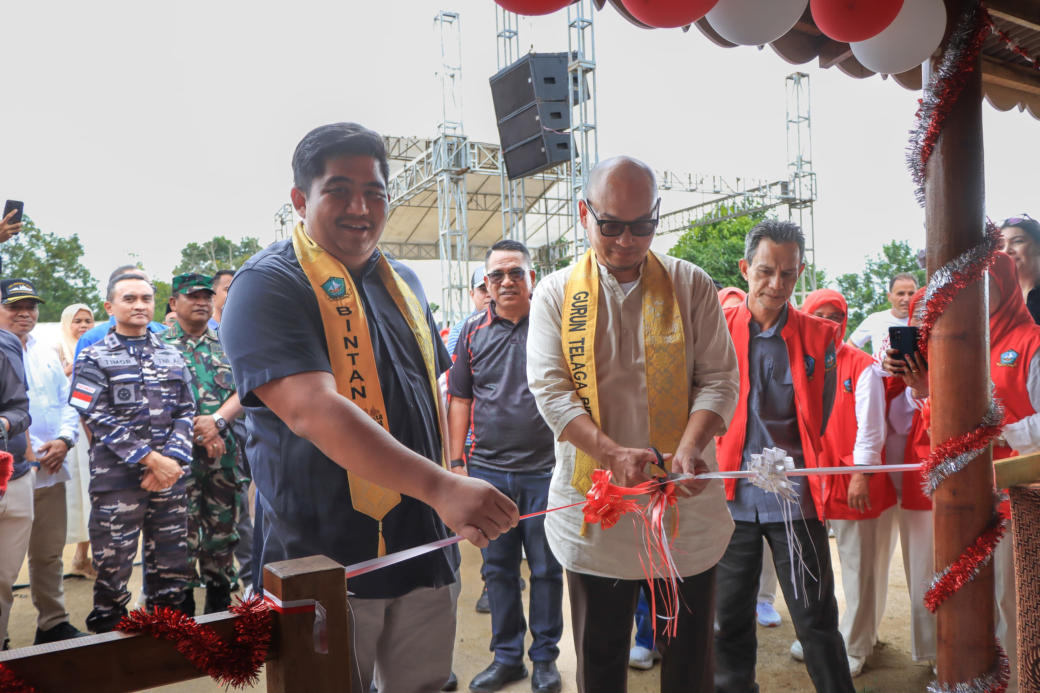 Bupati Roby Resmikan Koperasi Merah Putih Desa Busung, Perkuat Penopang UMKM di Gurun Telaga Biru
