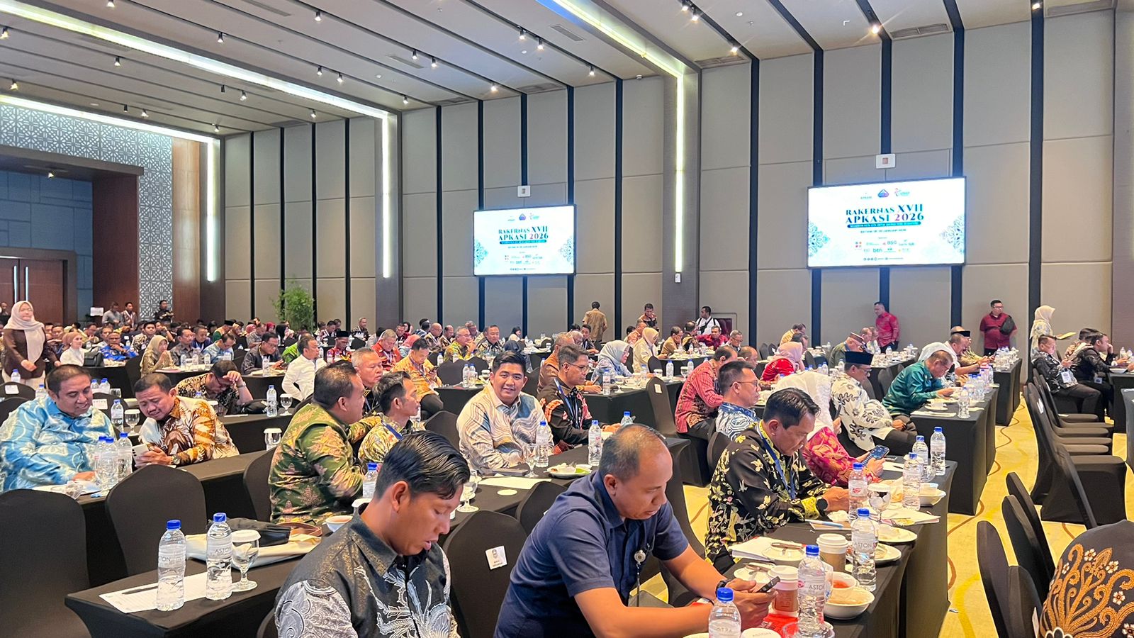 Rakernas APKASI XVII Berakhir, Bupati Roby Sampaikan Komitmen Dukung Agenda Nasional