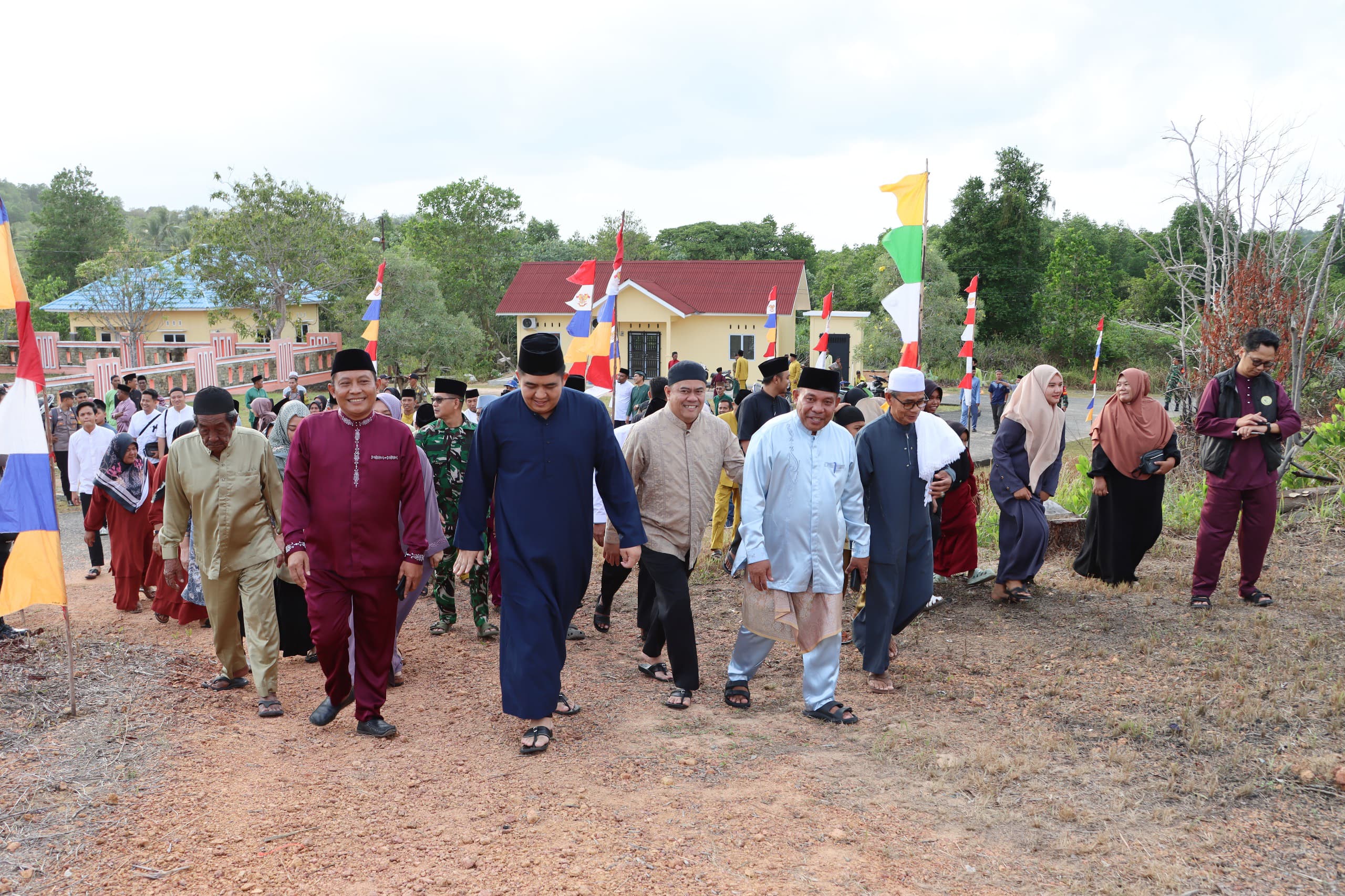 Berkah Ramadan, TK Negeri Mantang Diresmikan Bupati Roby