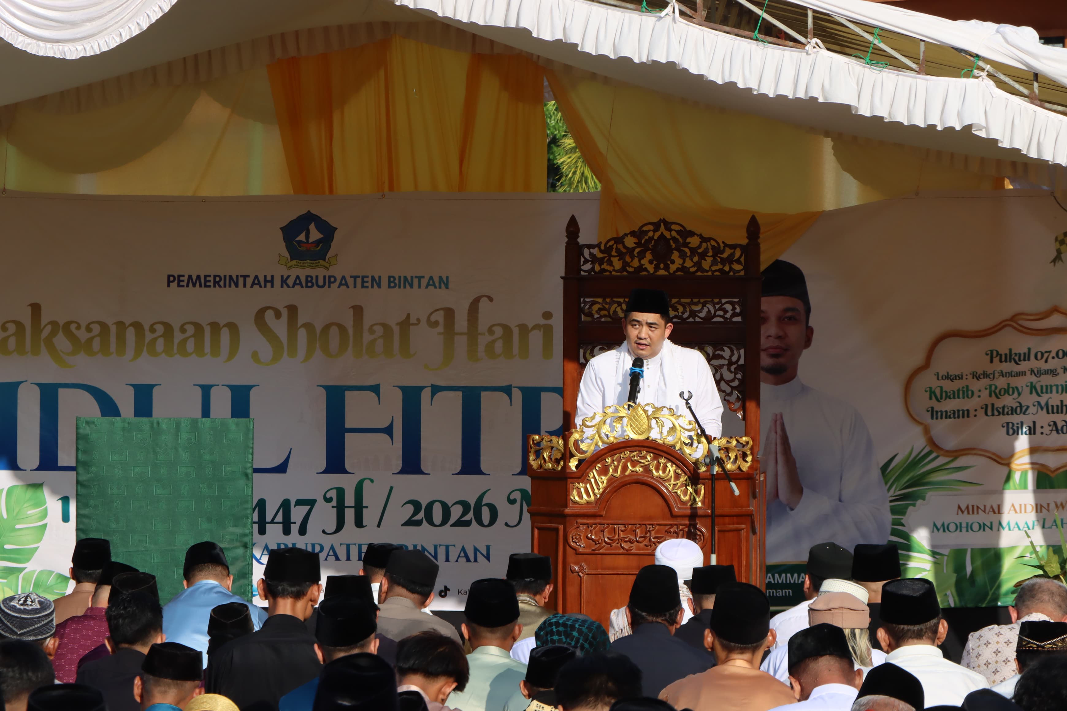 Menjadi Khatib Sholat Ied Tingkat Kabupaten Bintan, Bupati Roby Tekankan Makna Kemenangan Sejati